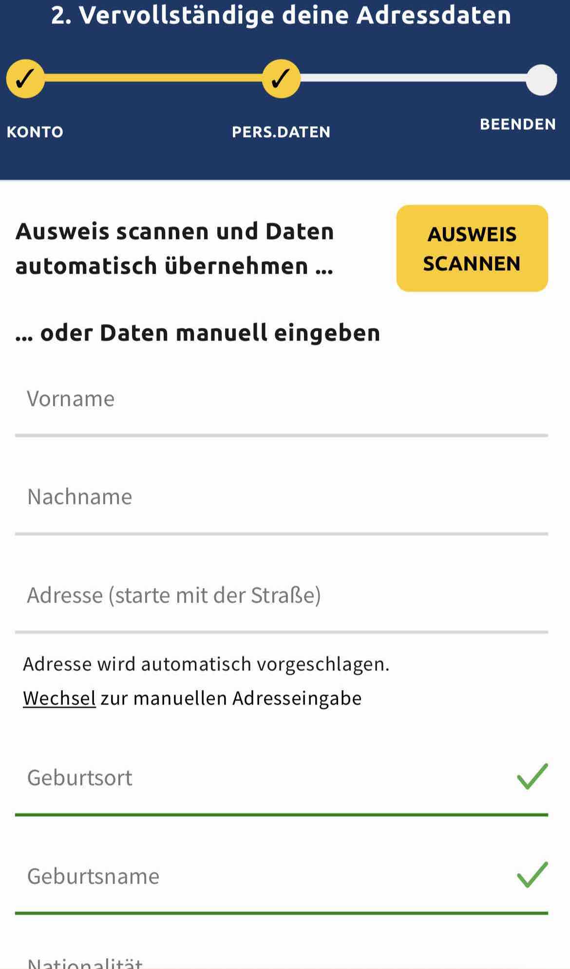Unser mobiler Screenshot zeigt den zweiten Schritt in der Registrierung auf Sonnenspiele. Hier müssen deine Adressdaten angegeben werden.